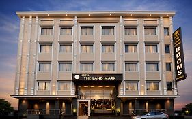 Hotel Landmark Near Golden Temple